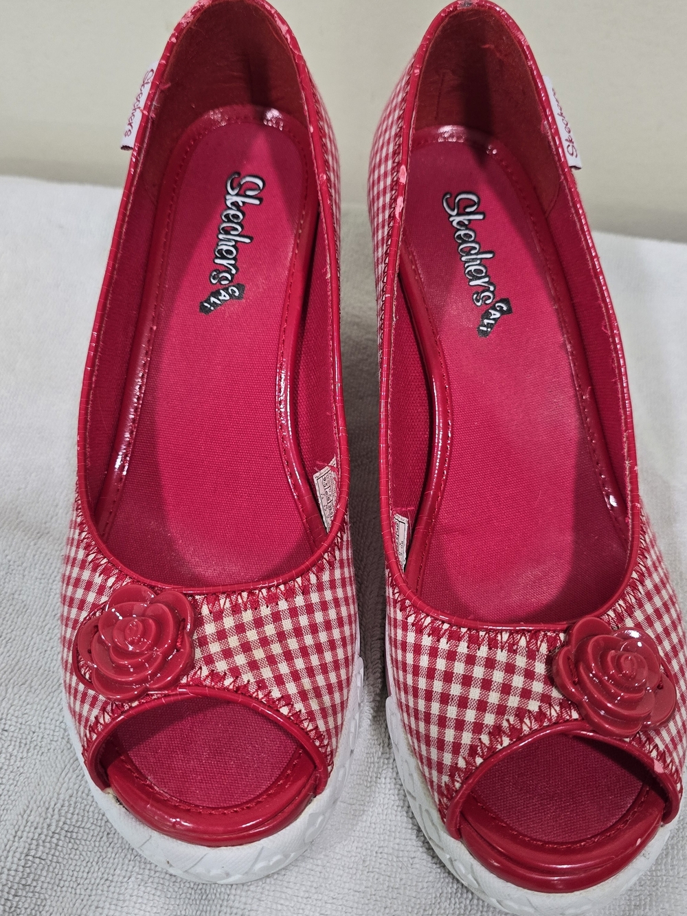 Skechers Women's Red Gingham Peep-Toe Flats